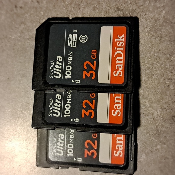 SD Cards By SanDisk 16GB & 32GB Lot Of 8 - Picture 2 of 4